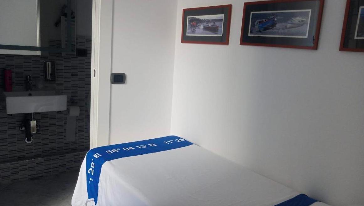 B&B Al Molo Генуа Екстериор снимка